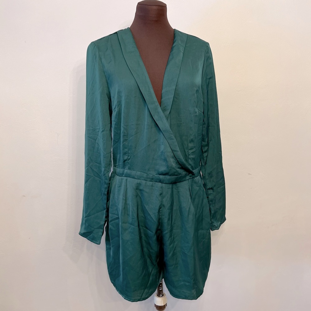 TwentyFourSeven Forest Green Silky Wrap Long Sleeved Romper, NWT, Size L